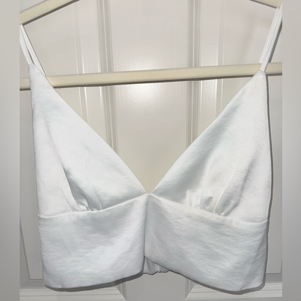 White Satin Cropped White‎ Top